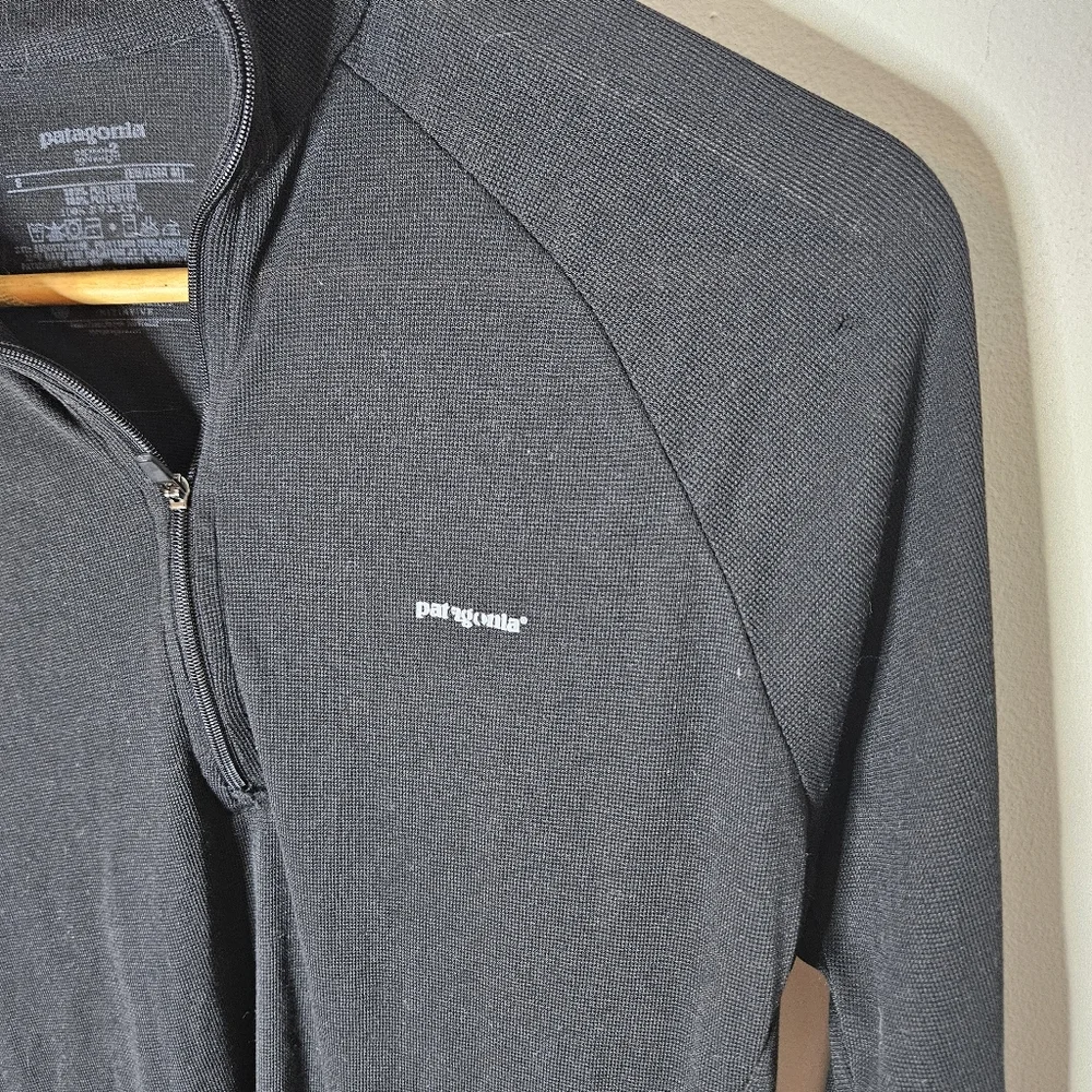Patagonia capilene quarter